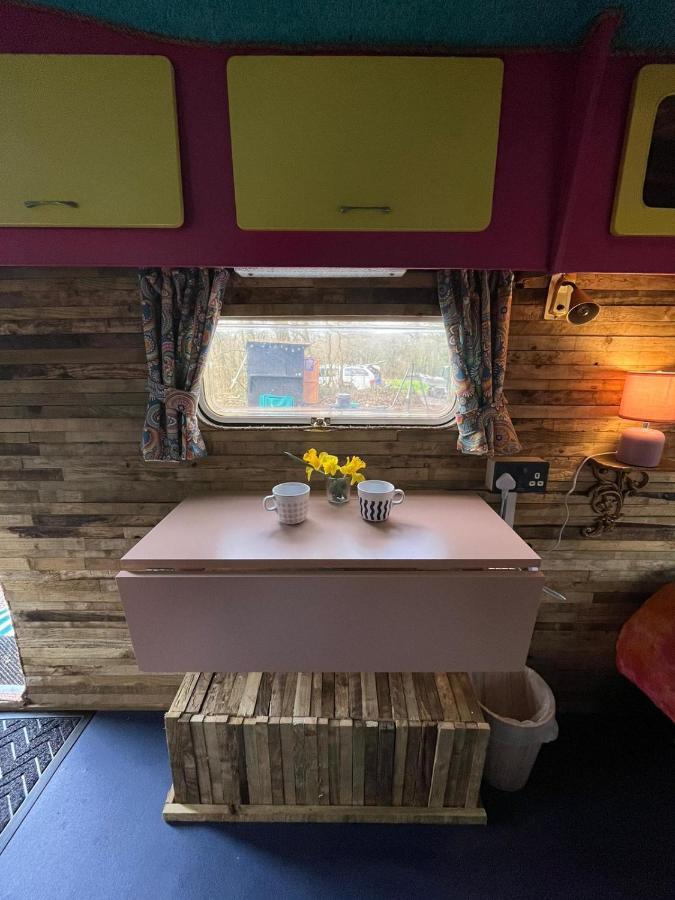 Budget Stay, In Lovely Private Setting With Rustic Charm, Log Burner, Fire Pit, Campers Kitchen & Eco Loo No Bedding Supplied ناربيرث المظهر الخارجي الصورة
