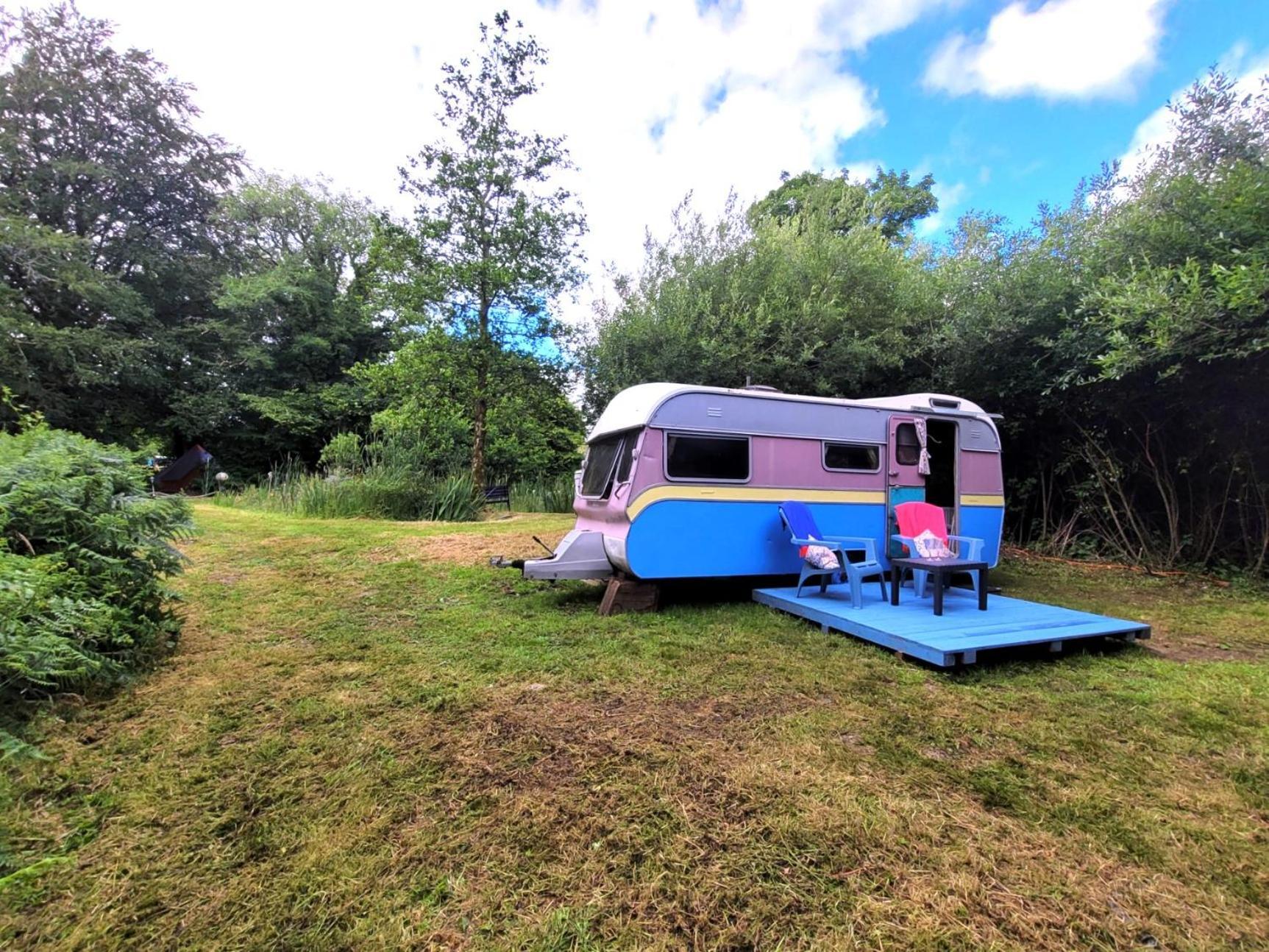 Budget Stay, In Lovely Private Setting With Rustic Charm, Log Burner, Fire Pit, Campers Kitchen & Eco Loo No Bedding Supplied ناربيرث المظهر الخارجي الصورة